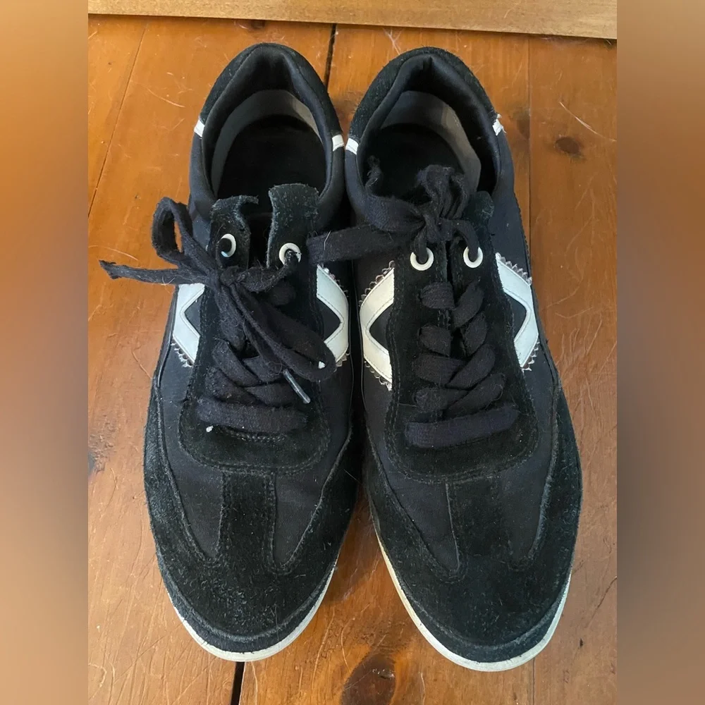Vionic Mylie Essence Black Suede Running Shoes Sneakers
